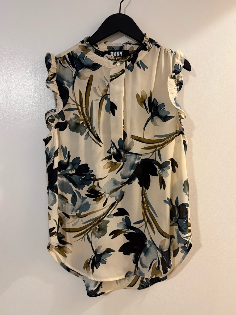 DKNY Sleeveless-flutter sleeve blouse
